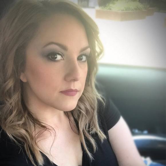 Meet your Posher, Leeanda - Picture 1 of 1